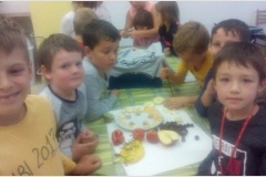 ŠD-3 Připravujeme ovocné talíře